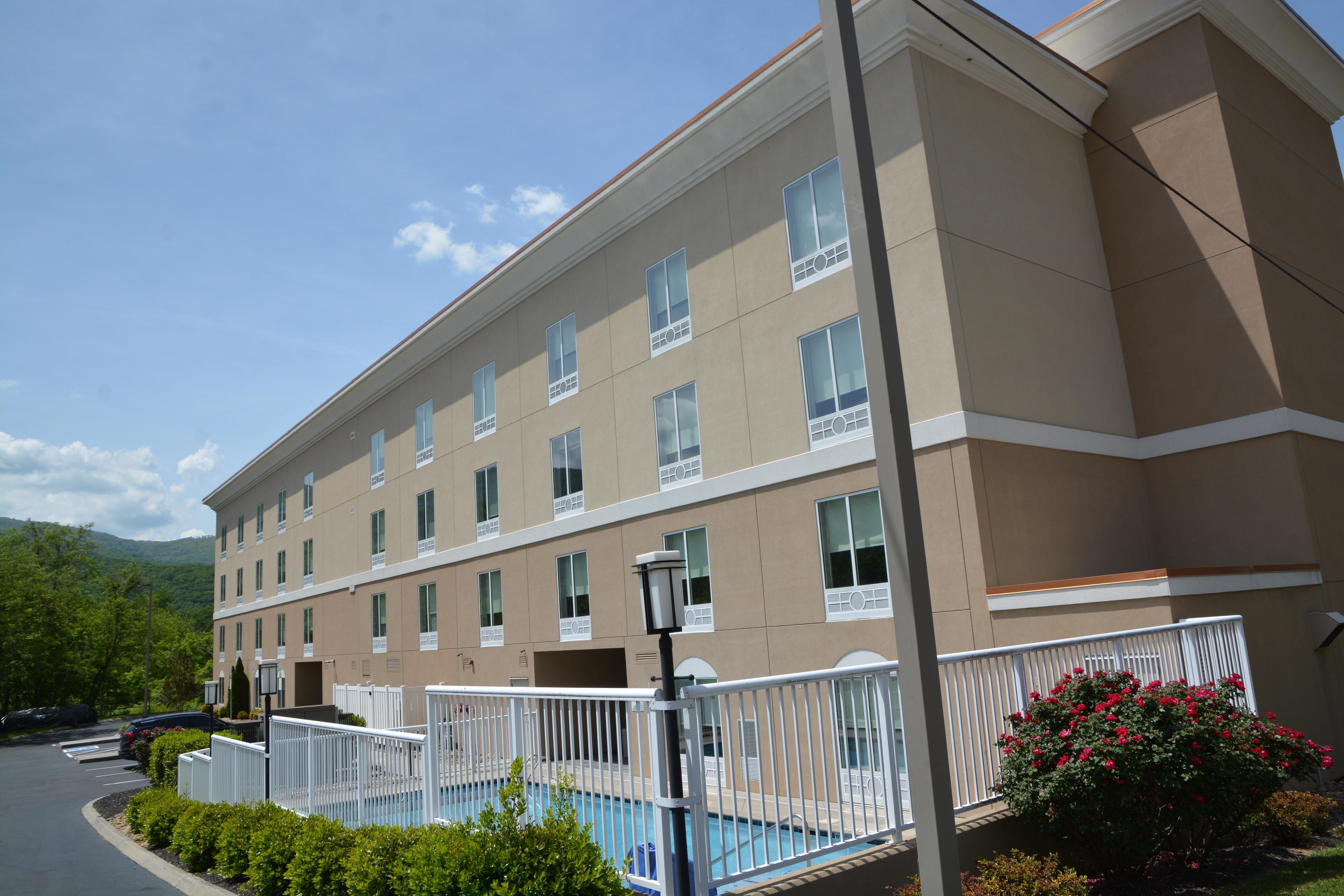 Holiday Inn Express & Suites Caryville By Ihg Buitenkant foto