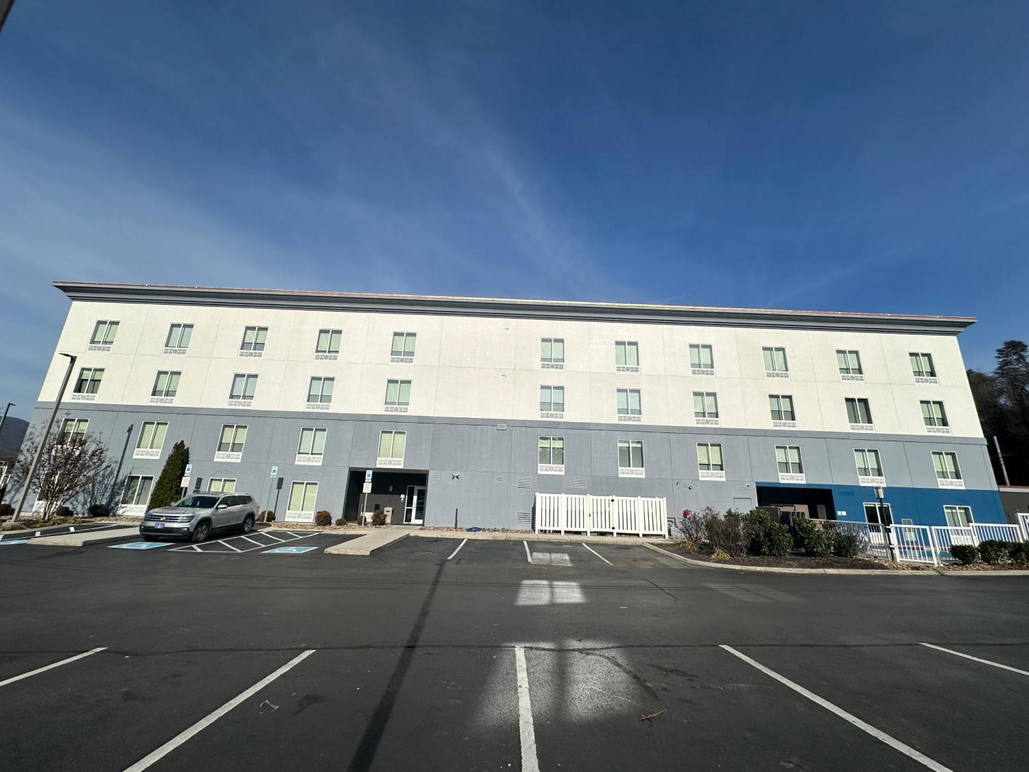 Holiday Inn Express & Suites Caryville By Ihg Buitenkant foto