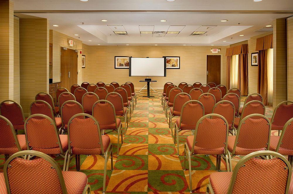 Holiday Inn Express & Suites Caryville By Ihg Buitenkant foto